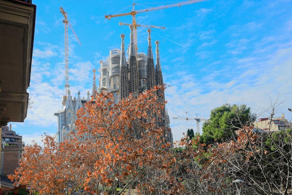 Bbarcelona Sagrada Familia Garden Apartment Barcelona Exterior foto